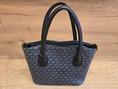 Maka čierna kabelka, 