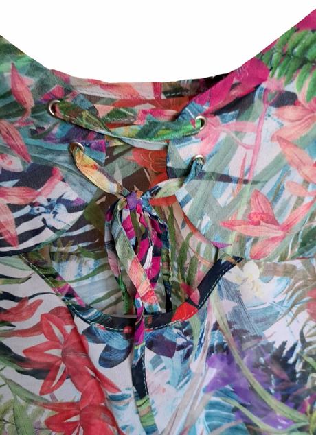 Nádherné blúzka raz oblečená, 36