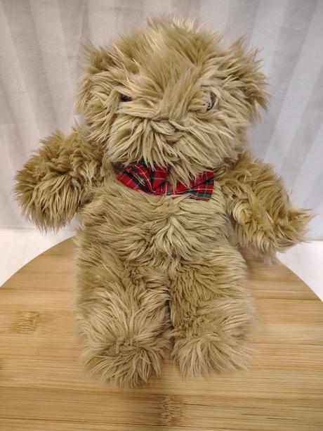 Plyšový chlpatý hnedý medveď s mašlou, m&s, 26 cm, 