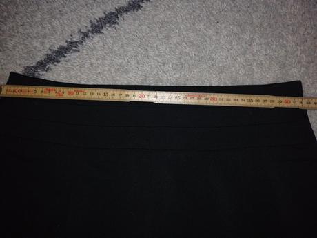 Elegantná čierna sukňa, h&m,44