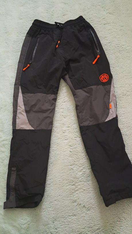 Zateplené športové nohavice, lusa,152