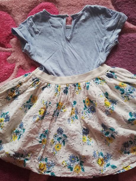 Kvetované šaty, next,104