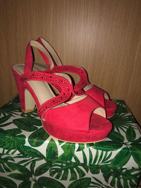 Topánky na podpätku, 38