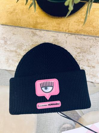 Čiapka chiara ferragni, 