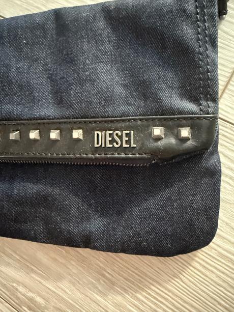 Kabelka diesel, diesel