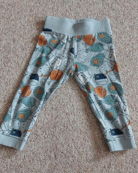 Balík tenších teplákov, 86–98