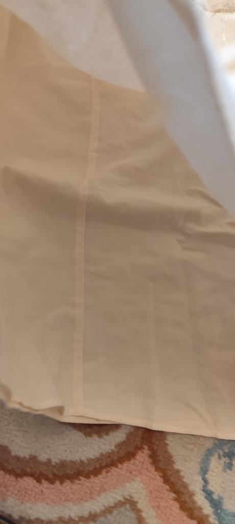 Šatky so zlatými palmami, next,146