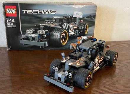 Lego technic 42046 únikové prekárske auto,