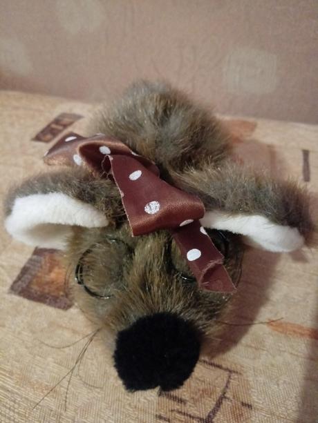 Plysák - mys s okuliarmi,