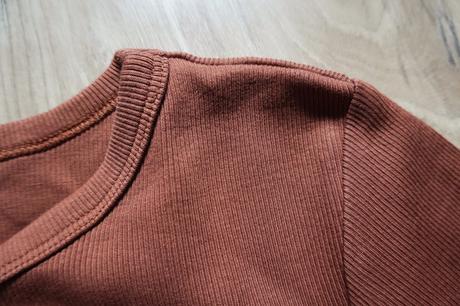 Vrúbkované tričko h&m basic, h&m,s