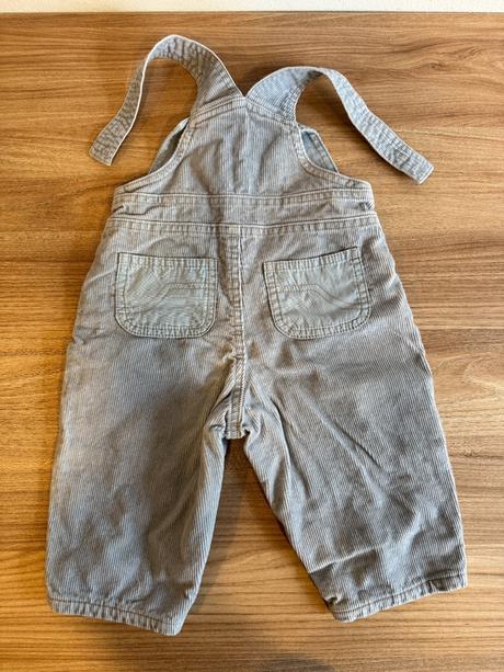 Nohavice na traky, 74