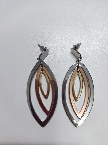 Bizuteria - nausnice, naramky a nahrdelniky, 