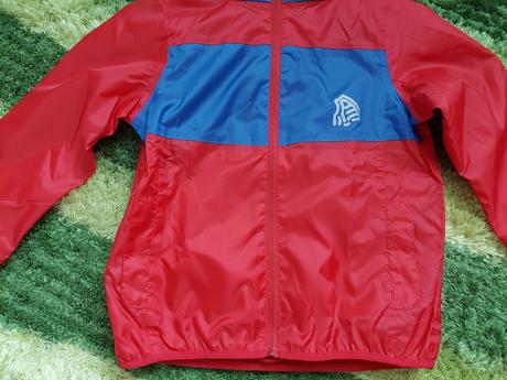 Bunda do dažďa, 134