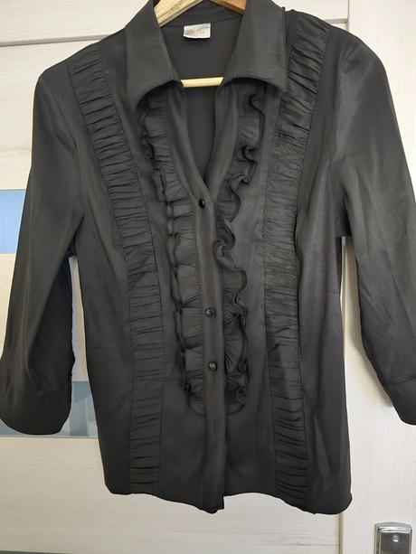 Cierna bluzka, 46