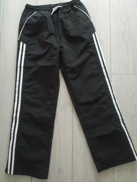 Sportove nohavice, 140