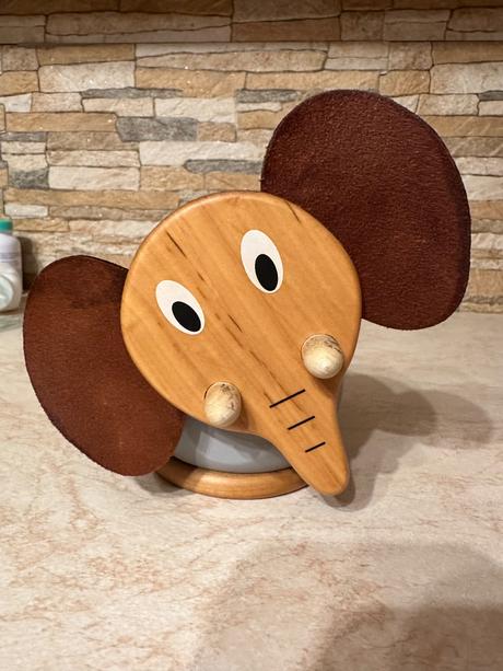 Drevenna špornicka,