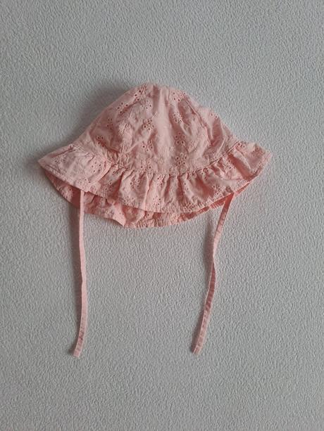 Dievcensky klobuk proti slnku s dierovanou vysivko, h&m,80