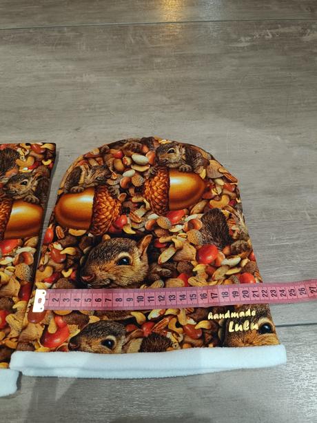 Čiapka a nákrčník, 116