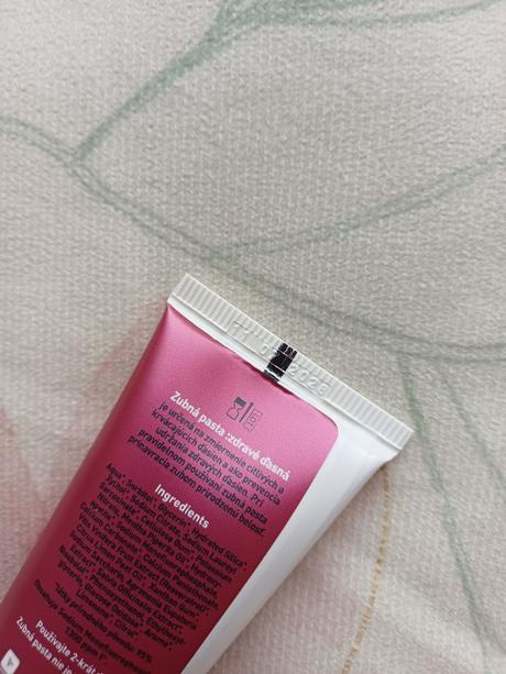 Biela perla whitening pre zdravé ďasná 30ml,
