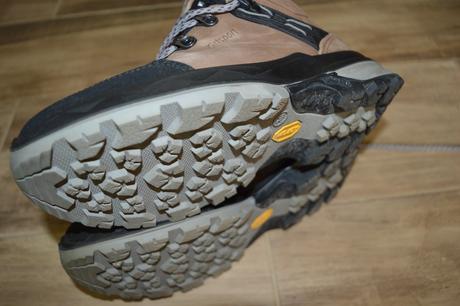 Topanky turistické grisport, 38