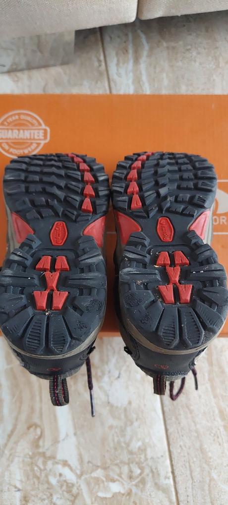 Nepremokavé turistické topánky regatta, 28