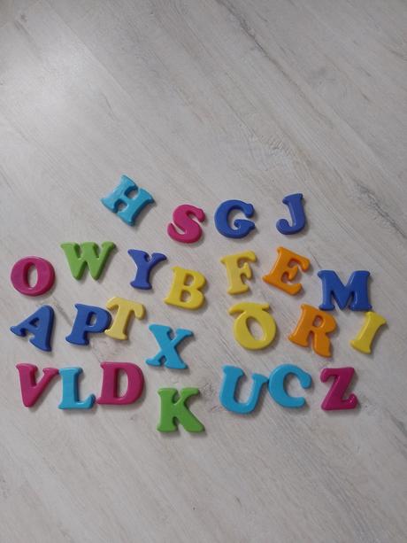 Magnetky písmená,
