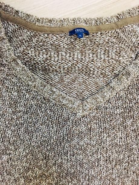 Krásny  melírovaný sveter, xl