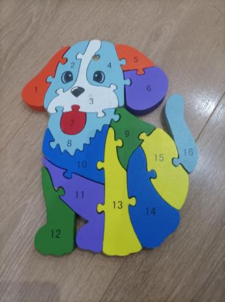 Drevená skladačka psik,