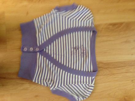 Krátky svetrík, 152