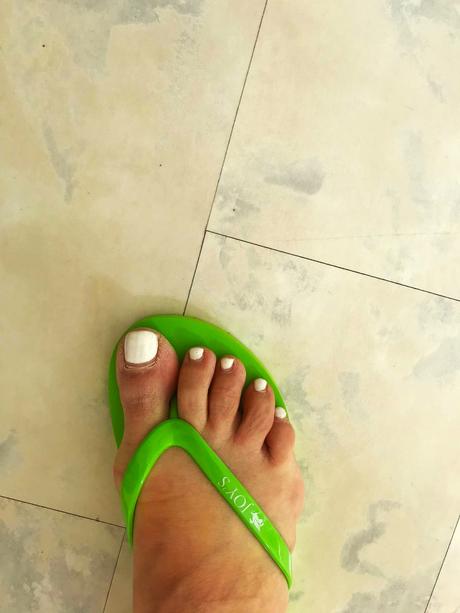 Neónkové krikľavé pestré žabky, 38