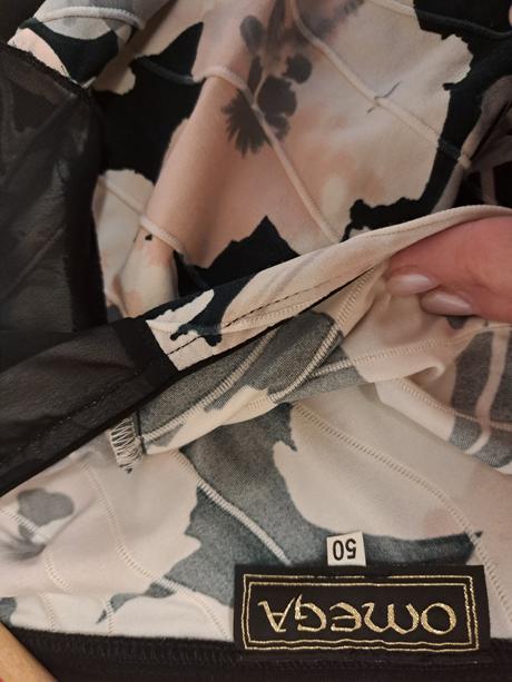 Spoločenské šaty, 48