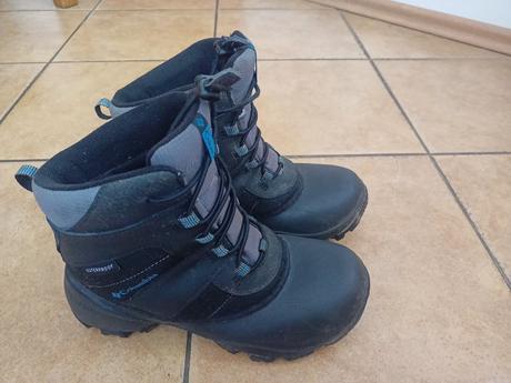 Snehule, columbia,37