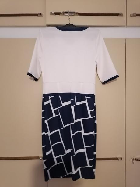 Šaty na slávnostné príležitosti, l