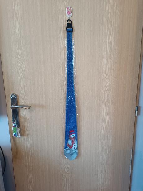 Vianočná kravata so snehuliakom- nová, 