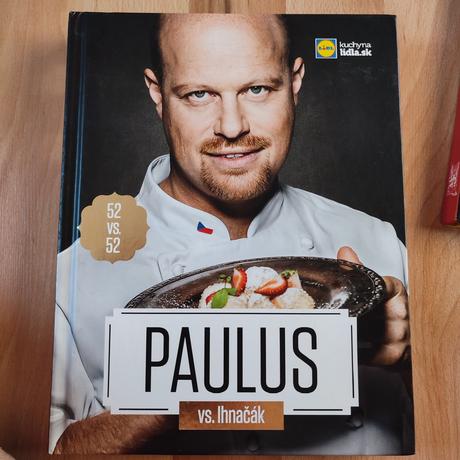 Kuchárske knihy rôzne, niektoré nové, niektoré ret,