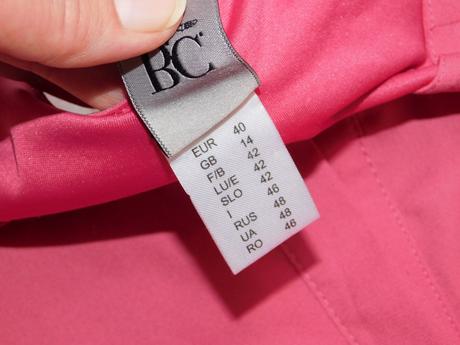 Pekne kvalitne trendy saty, 40