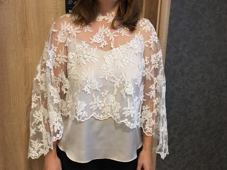 Hackovany prehoz k šatám, 