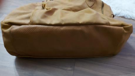 Velka kabela roxy, roxy