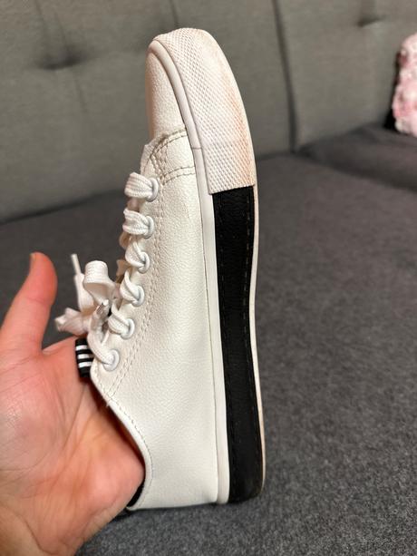 Zaujímavé biele tenisky, 39