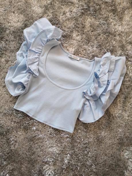 Krásny rebrovaný crop top značky zara, zara,s