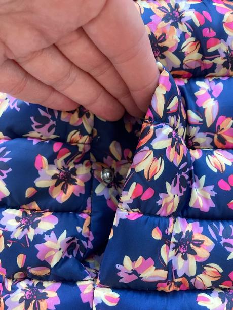 Kvietkovaná vesta, zara,152