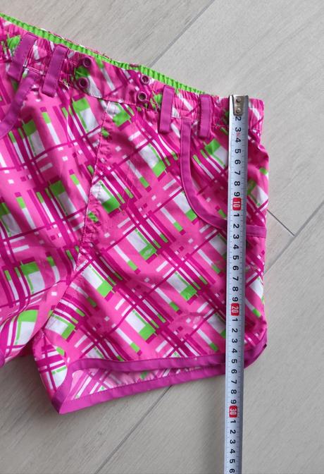 Predám dievčenské umbro kraťasy, umbro,116