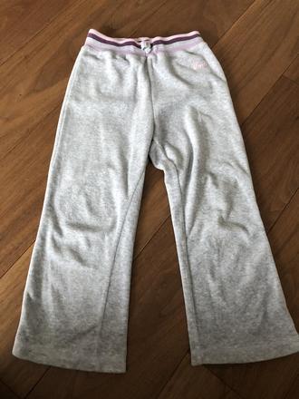 Tepláky a tricka, cherokee,104