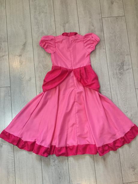 Kostym princezná peach super mario 7-9 rokov,