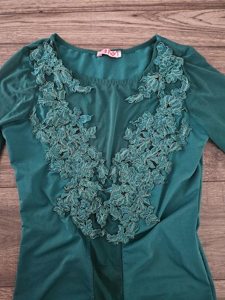 Slávnostný krajkový top s, s