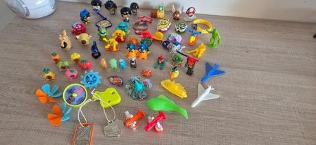 Kinder figúrky (rôzne),