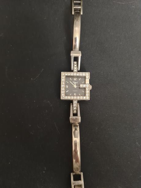 Hodinky znacky koral,