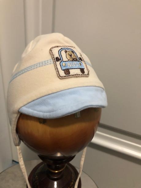 Čiapočka so šiltom, broel,36