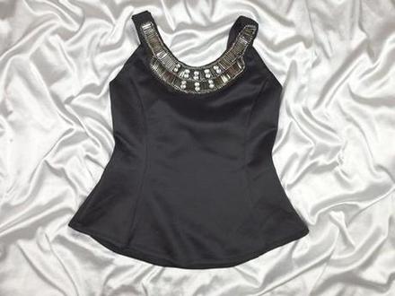 Kvalitný zdobený top, m