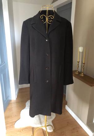 Vlnený kabát, 50